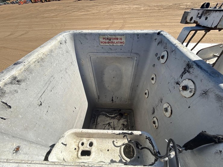 2017-ford-f450-xl-image-15