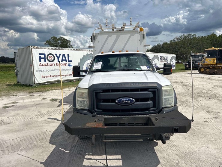 2016-ford-f550-image-25