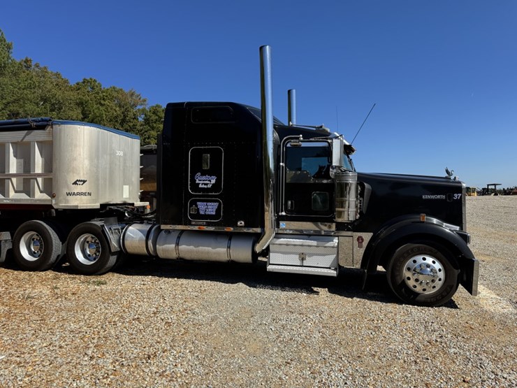 2007-kenworth-w900-image-4