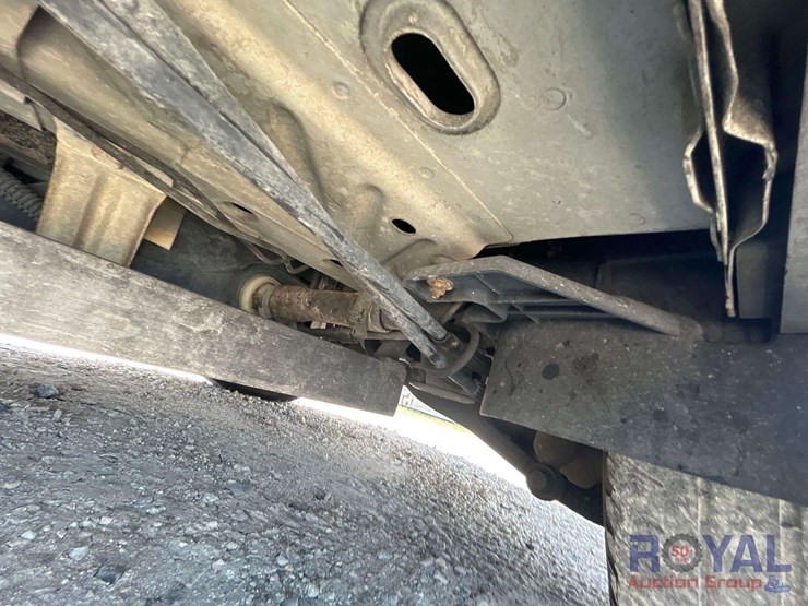 2009-chevrolet-traverse-ls-image-19