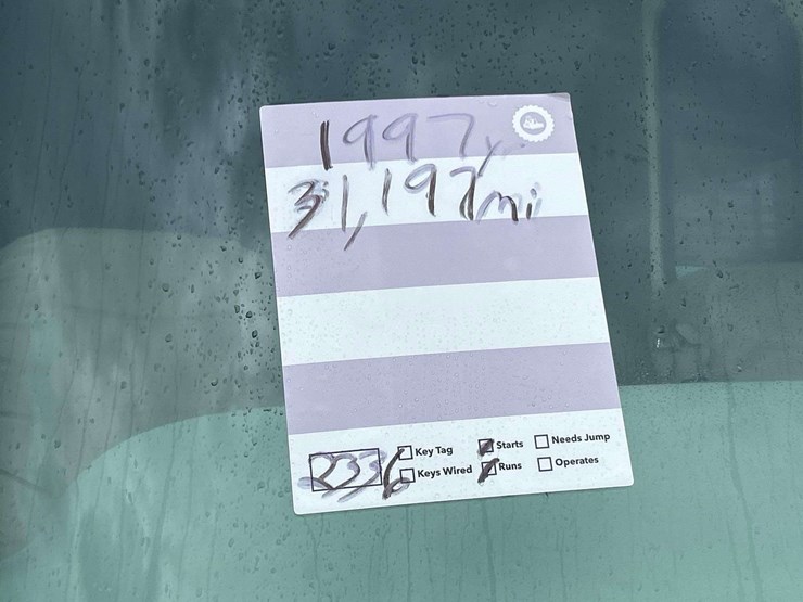 1998-national-rv-tropi-cal-t/a-35ft-class-a-motorhome-image-33