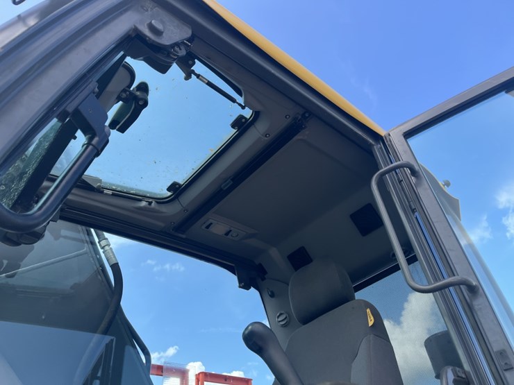 2020-volvo-ec200el-image-13