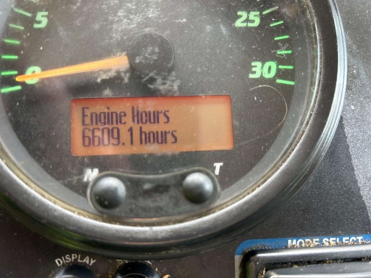 2020-freightliner-m2-106-elgin-eagle-series-4mf-street-sweeper-truck-image-21