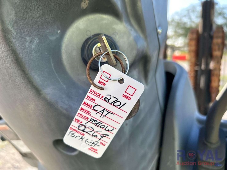 2019-caterpillar-dp35n-7,000lb-diesel-forklift-image-17