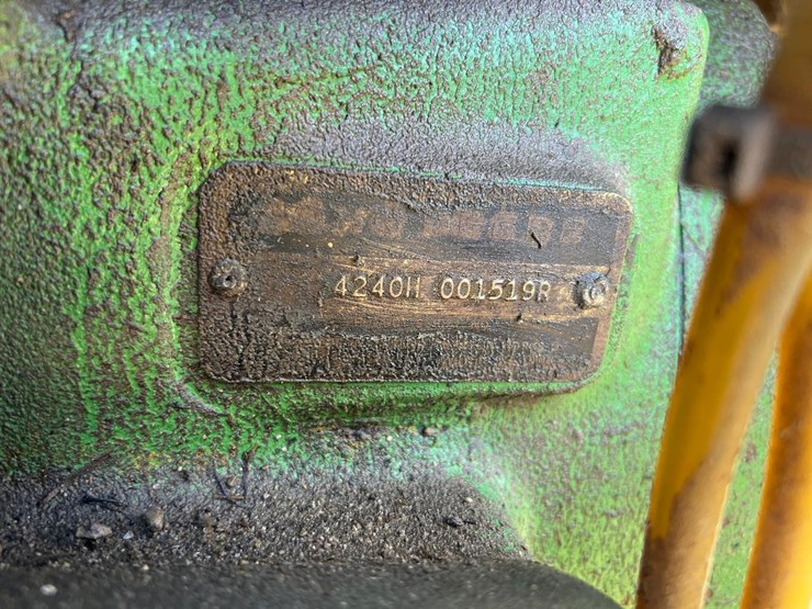 john-deere-4240-image-29