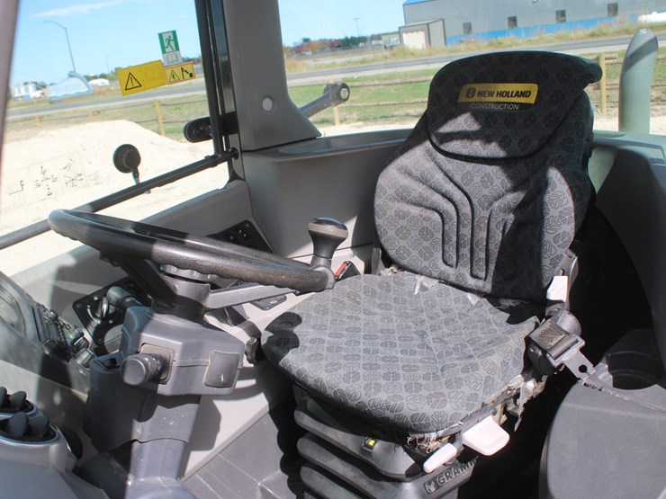 2021-new-holland-w80c-image-15