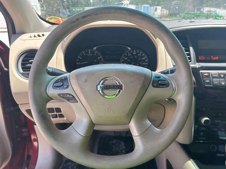 2014-nissan-pathfinder-image-14