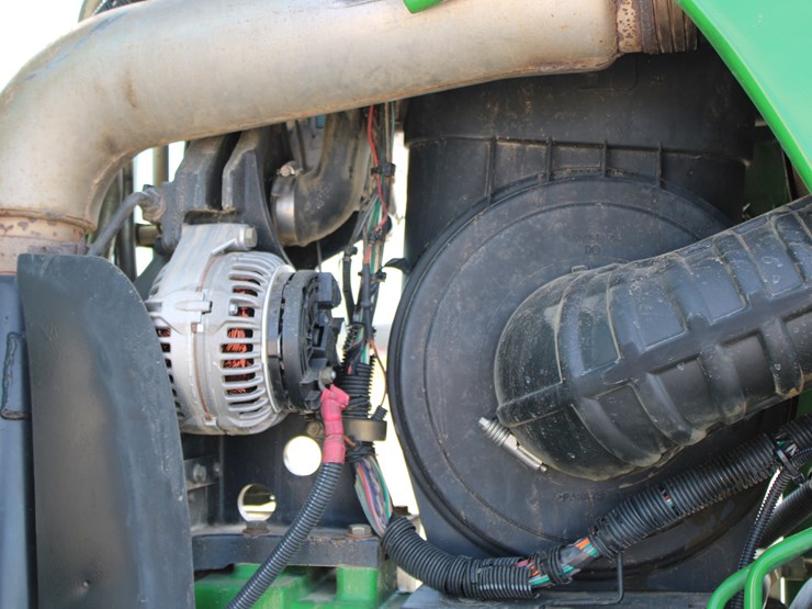 john-deere-8320-image-60