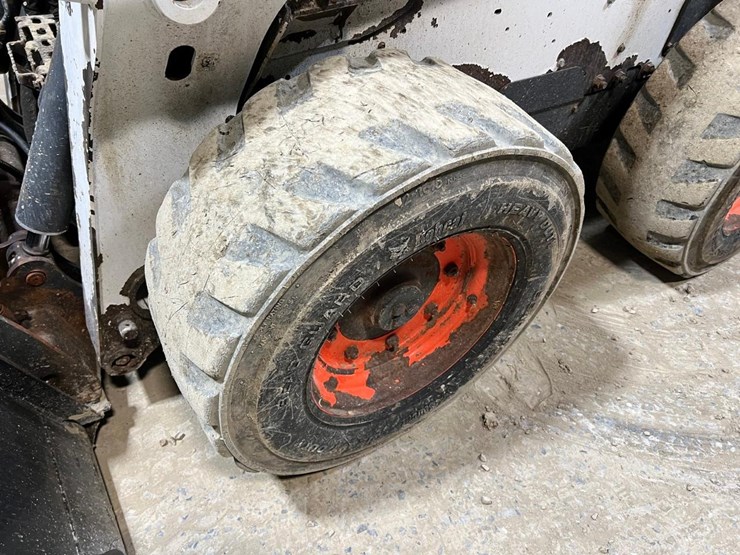 bobcat-s750-image-12