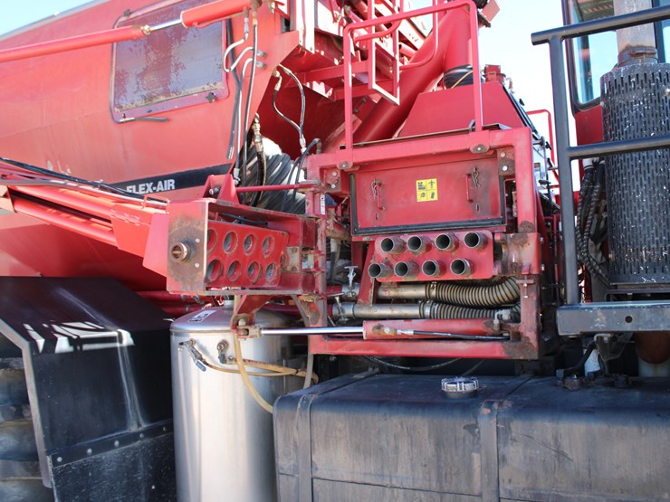 2006-case-ih-4300-image-62