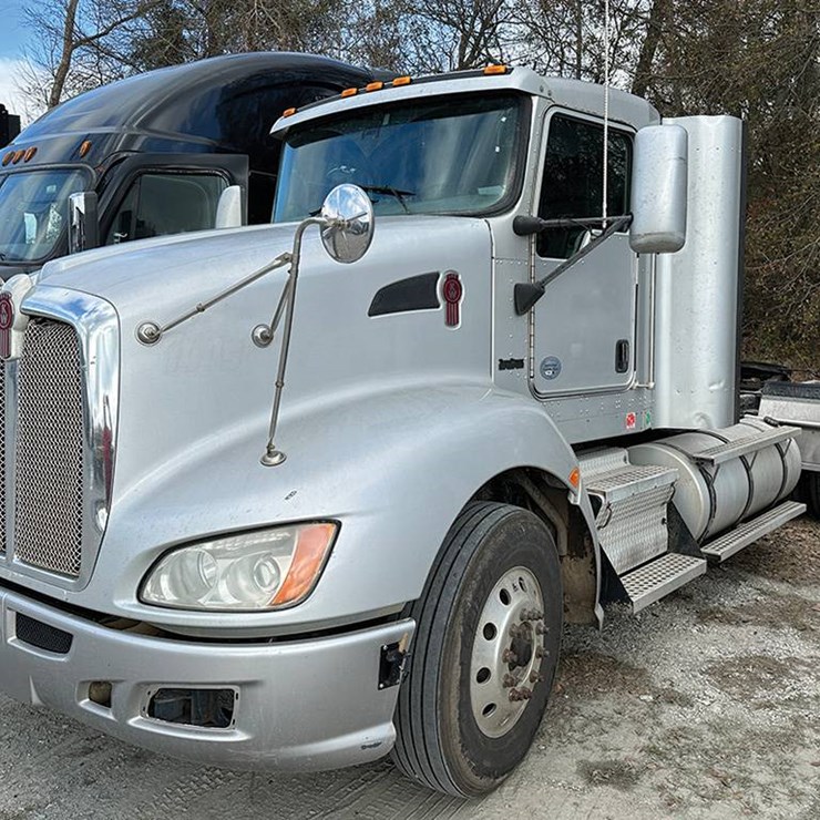 2014 KENWORTH T660