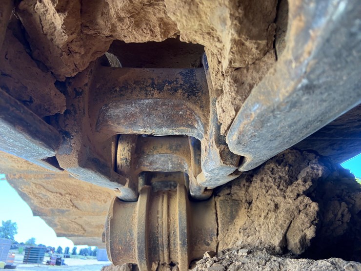 deere-225d-lc-image-9