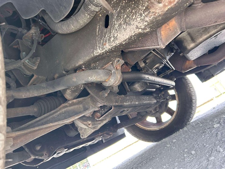 2013-gmc-yukon-denali-image-19