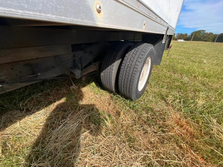 2014-ford-e350-image-7