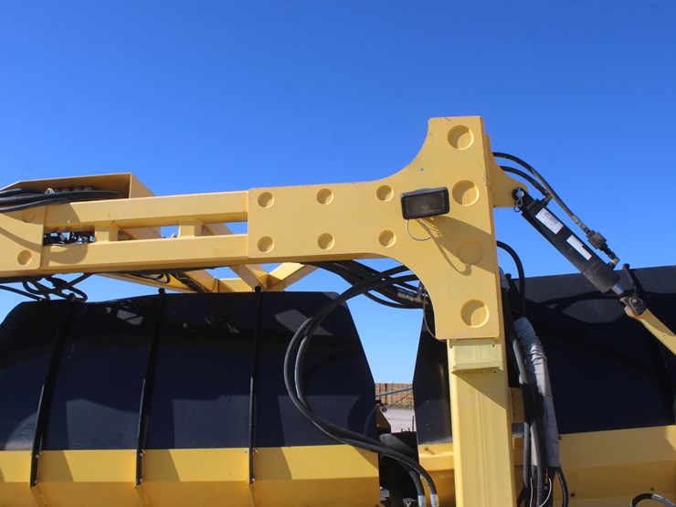 #2033-•-#2033--2015-phiber-hay-merger-image-20