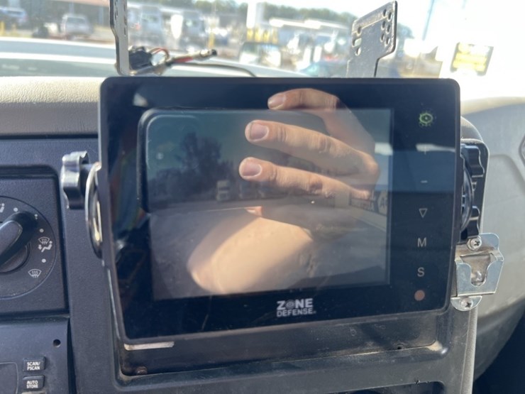 2009-international-7600-image-43