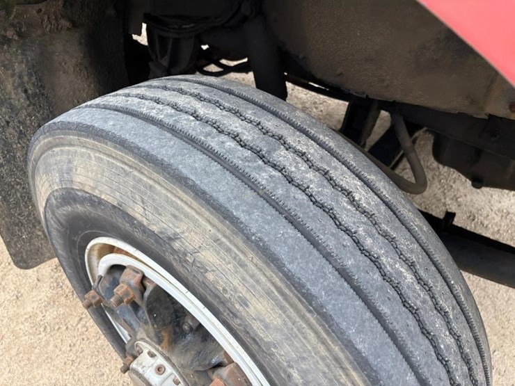 1989-international-9300-image-4