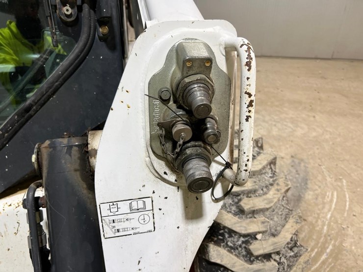 bobcat-s740-image-11