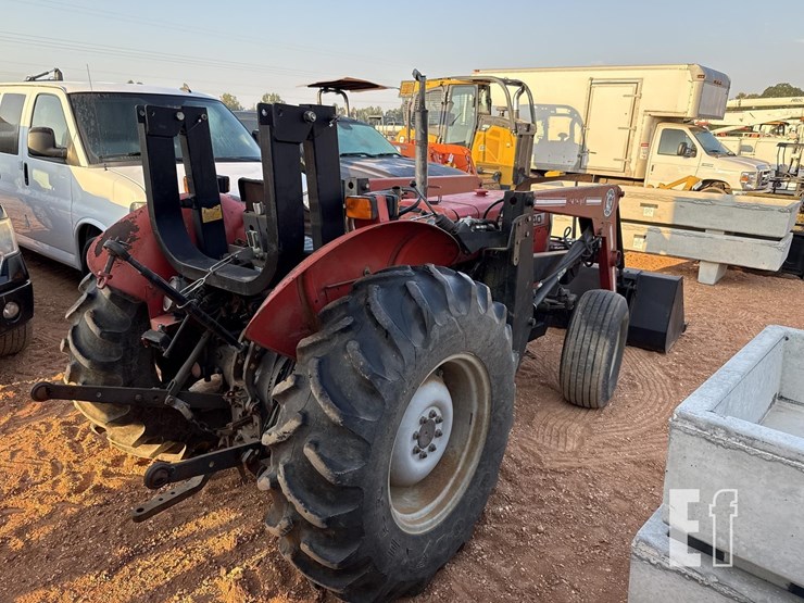 massey-ferguson-240-image-3