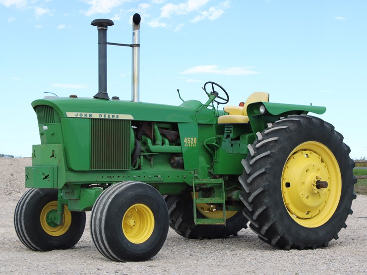 john-deere-4520-image-2