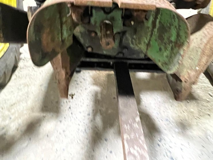 john-deere-530-image-14