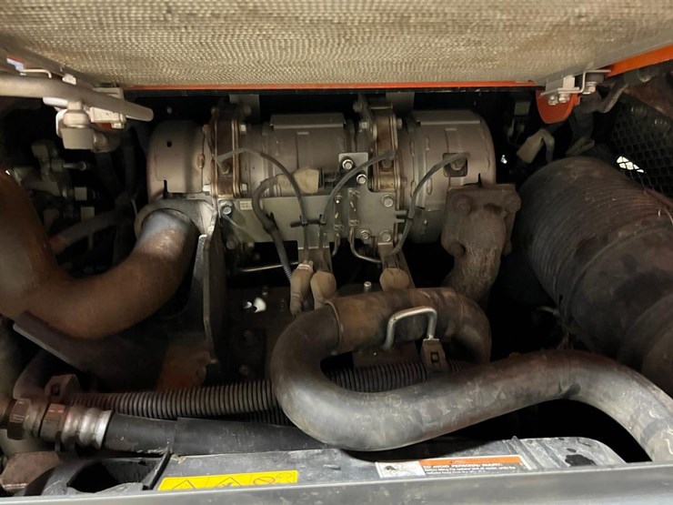 kubota-svl75-2-image-16