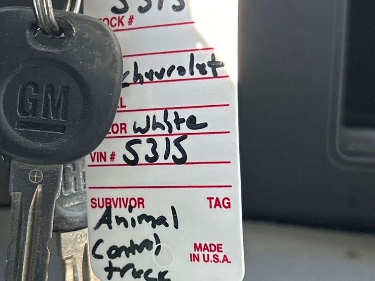 2013-chevrolet-silverado-3500-image-38