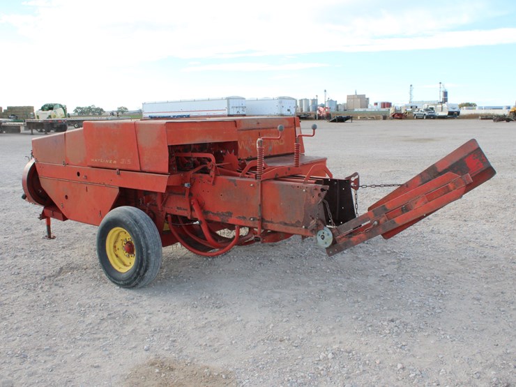 new-holland-315-image-5