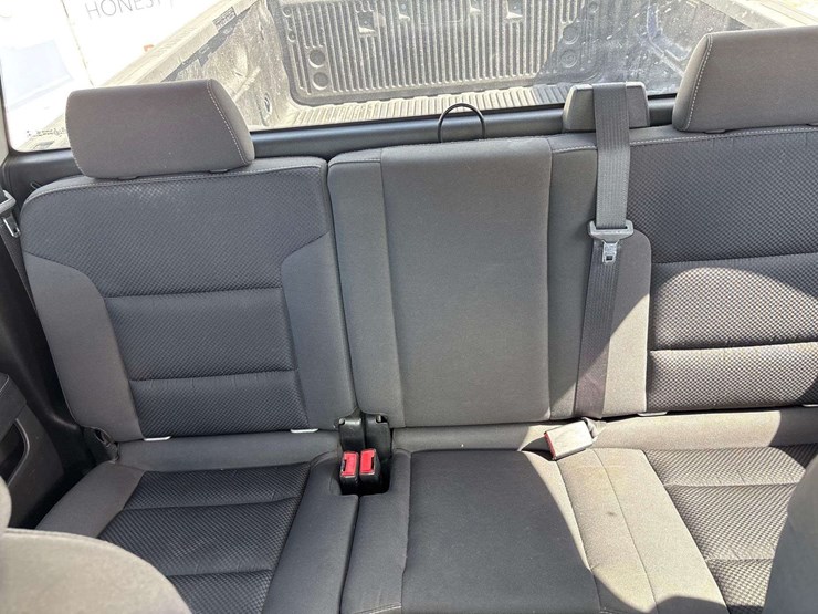 2018-chevrolet-silverado-1500-image-24