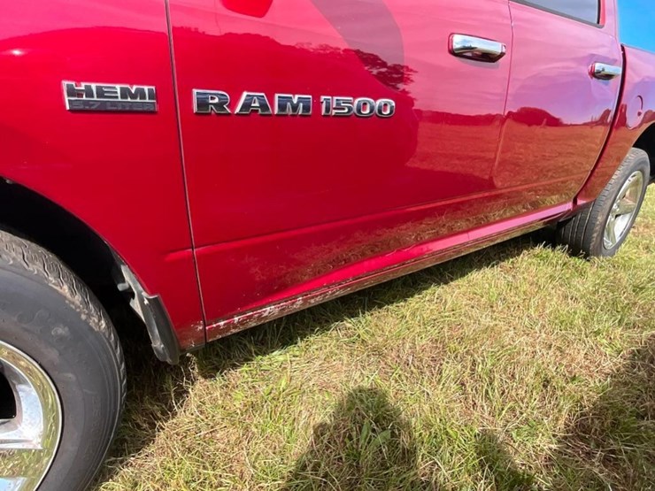 2012-dodge-ram-1500-image-6