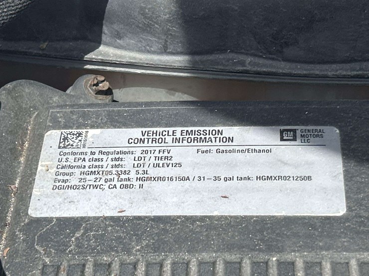 2017-chevrolet-tahoe-image-10