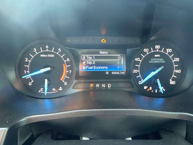 2019-ford-explorer-image-18