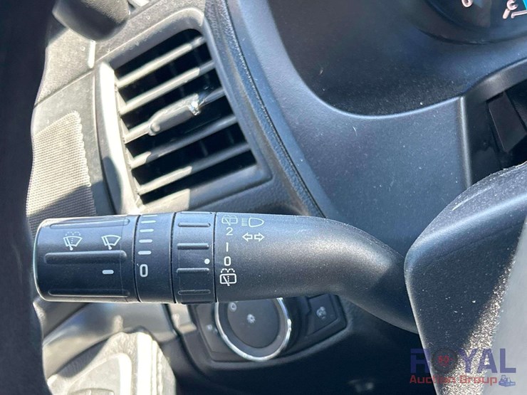 2018-ford-explorer-image-14