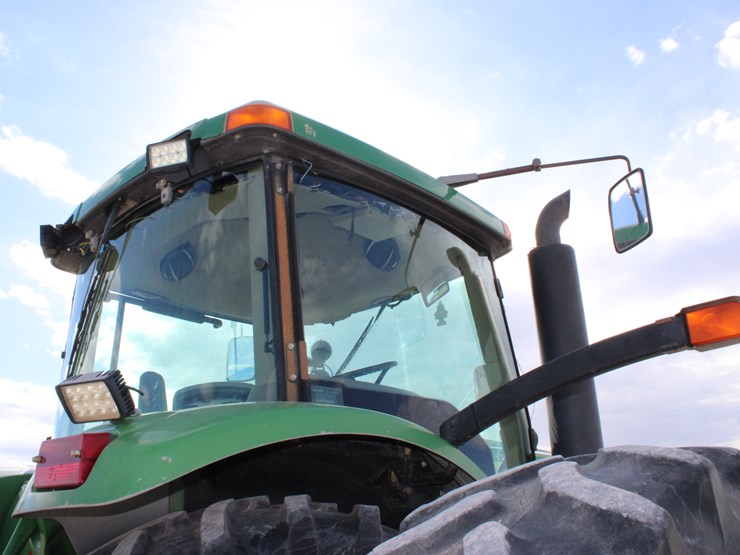 john-deere-8320-image-38