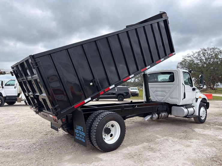 2020-international-mv607-16ft-morgan-dump-truck-image-3