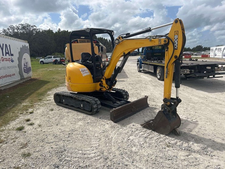 jcb-8030-zts-image-2