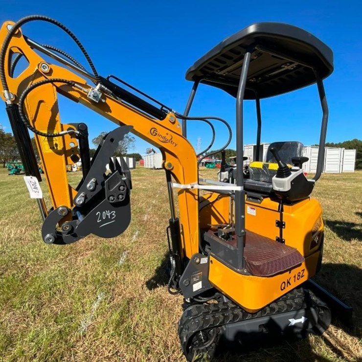 UNUSED CFG QK18Z MINI EXCAVATOR (ZONSEN 11KW