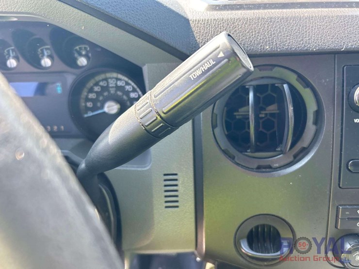 2016-ford-f550-image-14