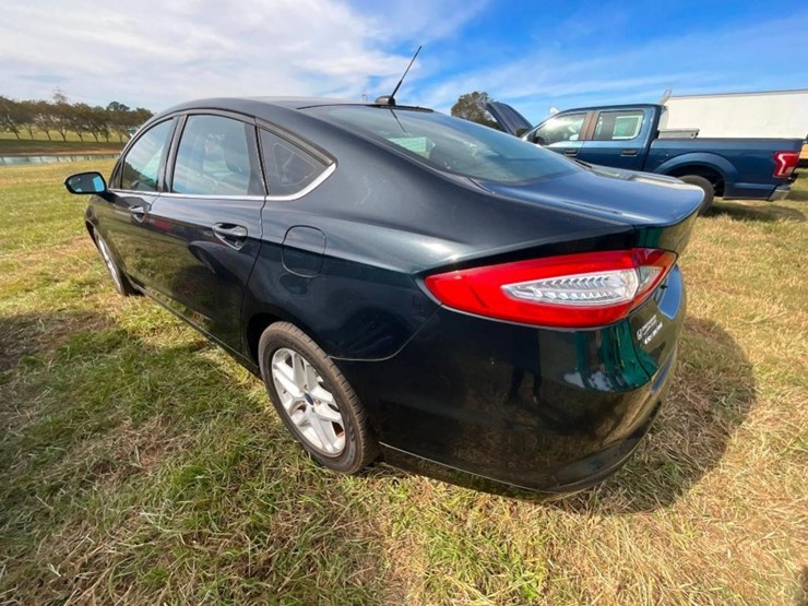 2014-ford-fusion-se-(at,-2.5l,-miles-read-170449,-image-7