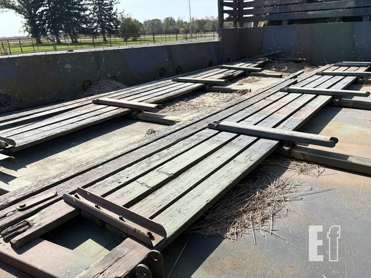 1983-am-general-m923-image-23