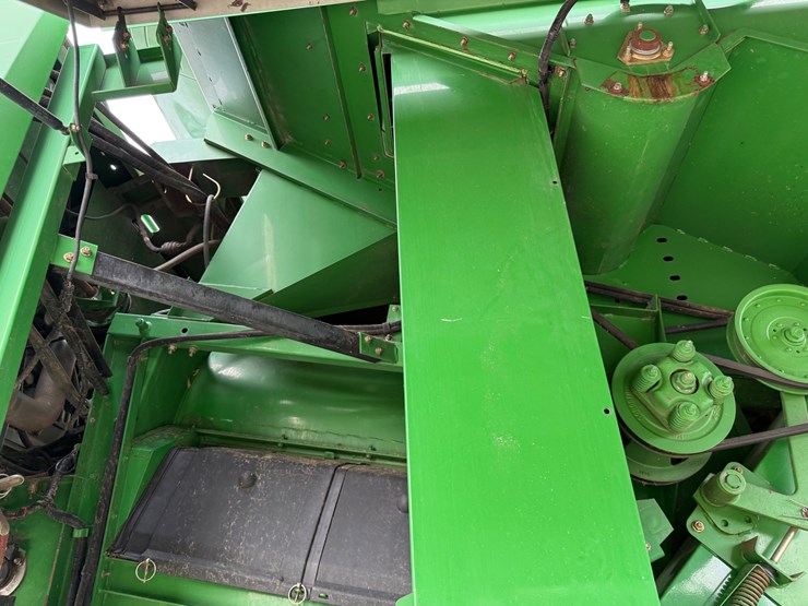 2003-john-deere-9760-sts-image-47