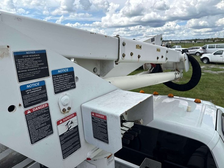 2016-ford-f550-image-14