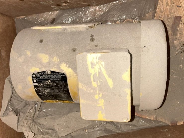 #172-•-new-electric-motors-and-overhead-door-springs-image-16