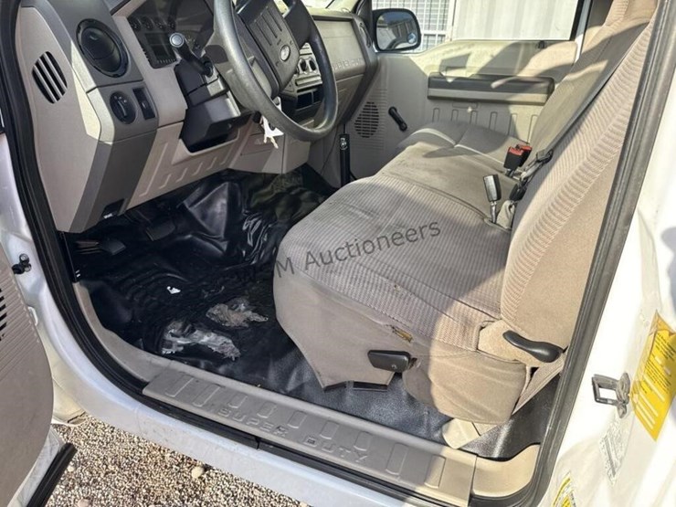 2008-ford-f250-image-19