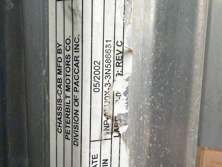 2003-peterbilt-357-image-17