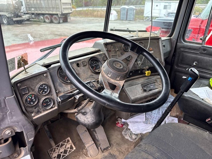 mack-rd688s-image-12