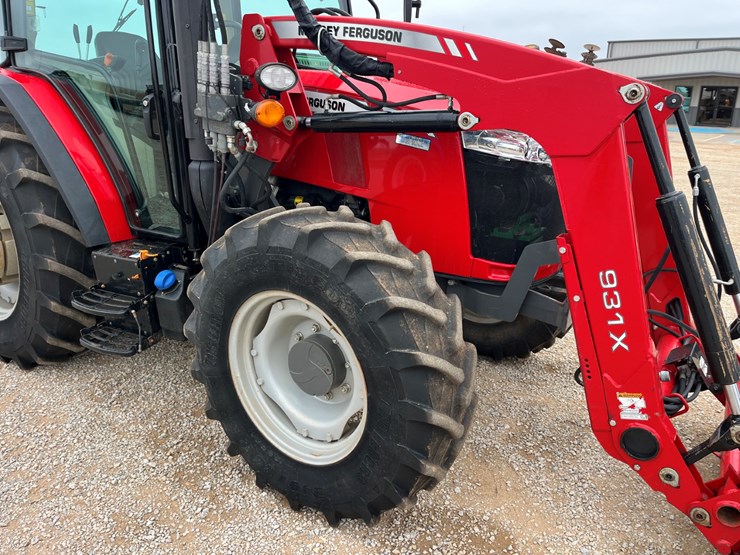 2017-massey-ferguson-4710-image-8