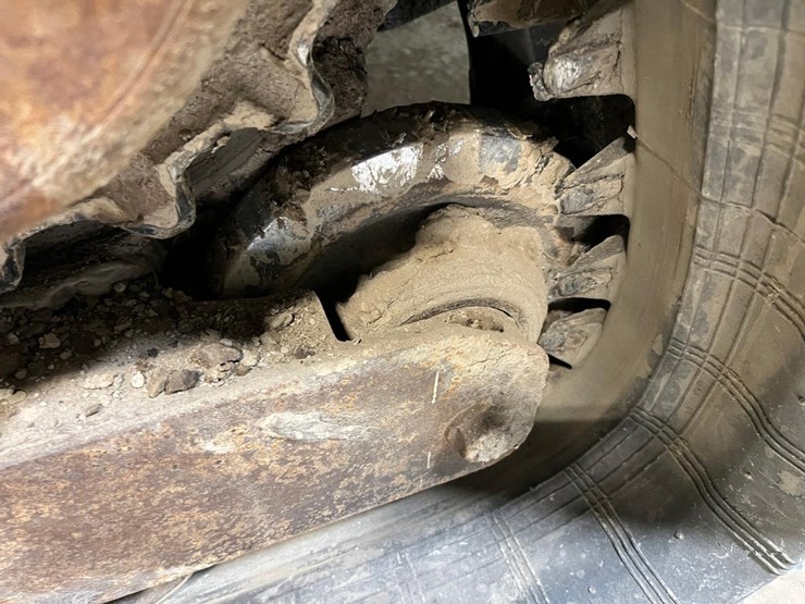 bobcat-t320-image-15