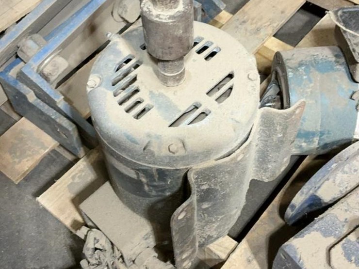 #182-•-electric-motors-and-various-parts-image-12