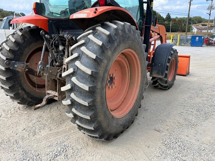 2016-kubota-m135gx-image-19